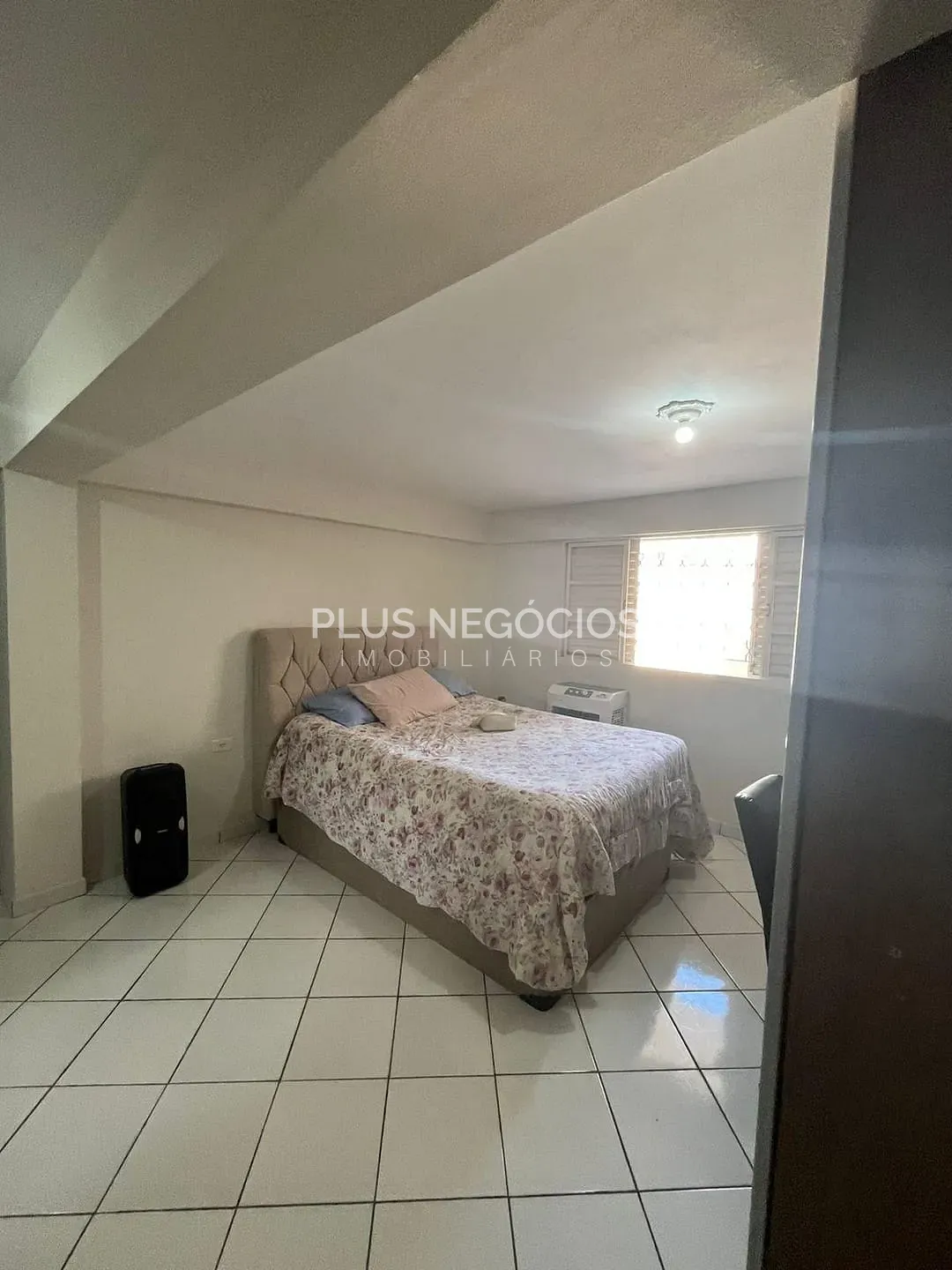 Casa, 4 quartos, 240 m² - Foto 13