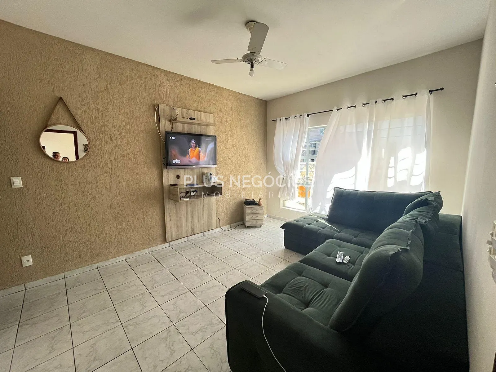 Casa, 4 quartos, 240 m² - Foto 9