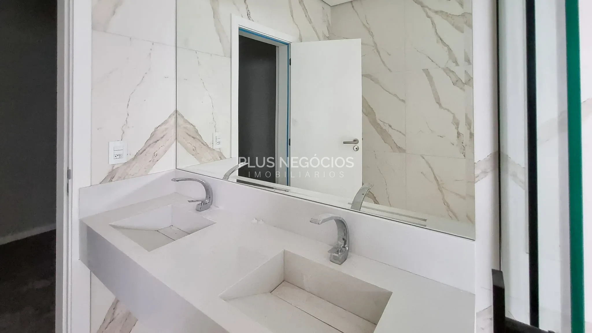 Casa, 3 quartos, 240 m² - Foto 22