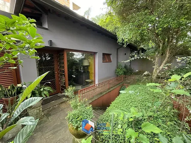 Casa com 750m² 2 quartos e 4 banheiros, à venda, no bairro Real Parque em São Paulo