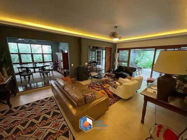 Casa com 750m² 2 quartos e 4 banheiros, à venda, no bairro Real Parque em São Paulo