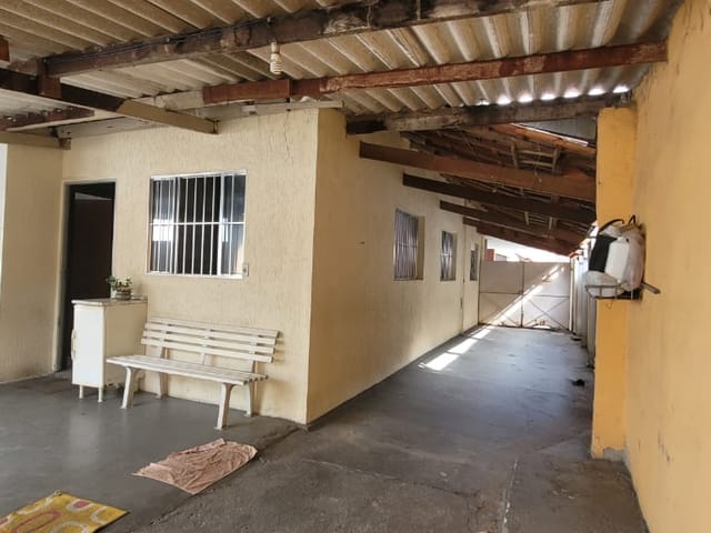 Casa com 275m² 3 quartos e 1 banheiro, à venda, no bairro Santana em Pindamonhangaba