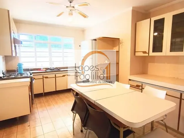 Casa com 1500m² 3 quartos e 5 banheiros, para alugar, no bairro retiro das fontes em Atibaia