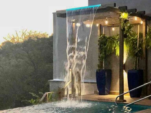 Casa com 360m² 4 quartos e 6 banheiros, à venda, no bairro Alphaville em Santana de Parnaíba