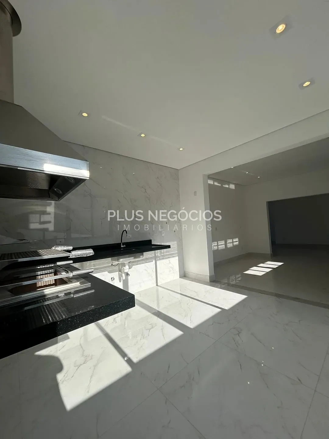 Casa, 4 quartos, 210 m² - Foto 3