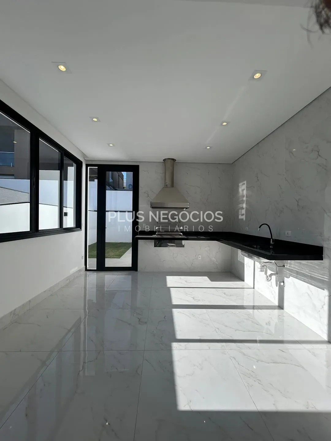 Casa, 4 quartos, 210 m² - Foto 4