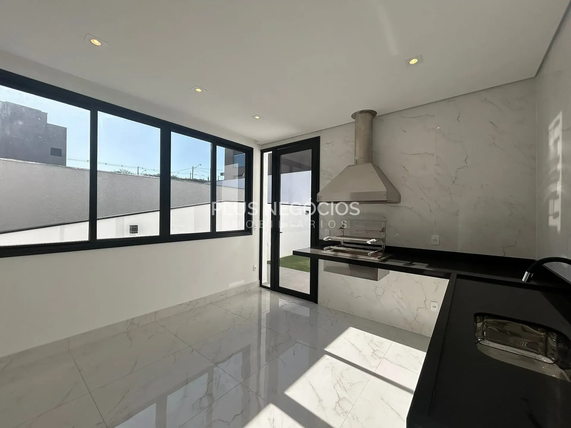 Casa, 4 quartos, 210 m² - Foto 5