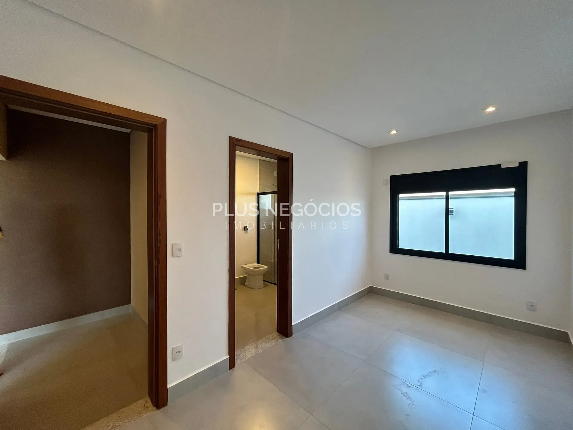 Casa, 4 quartos, 210 m² - Foto 33