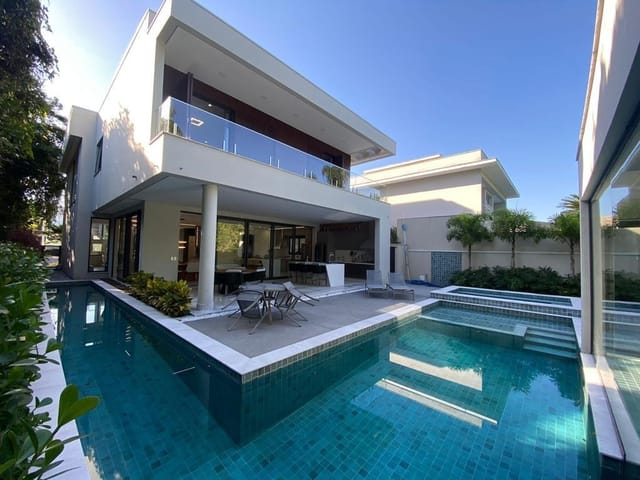 Casa com 525m², à venda, no bairro Riviera de São Lourenço em Riviera de São Lourenço