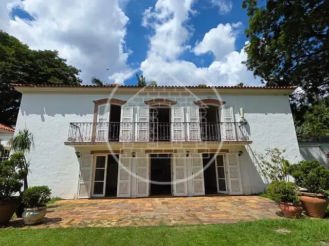 Casa com 2800m² 4 quartos e 6 banheiros, à venda ou para alugar, no bairro Chácara Monte Alegre em São Paulo