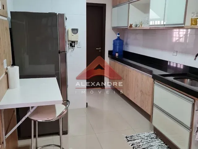 Casa com 132m² 3 quartos e 2 banheiros, à venda, no bairro Jardim Rodolfo em São José dos Campos