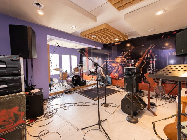 Casa com 256m² 5 quartos e 4 banheiros, à venda, no bairro Vila Madalena em São Paulo