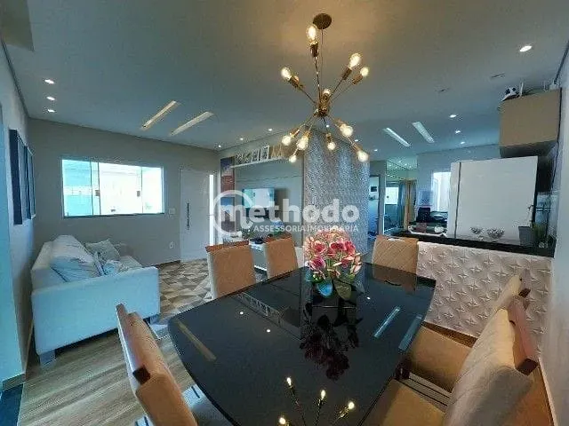 Casa com 202m² 3 quartos e 2 banheiros, à venda, no bairro Parque Valença II em Campinas