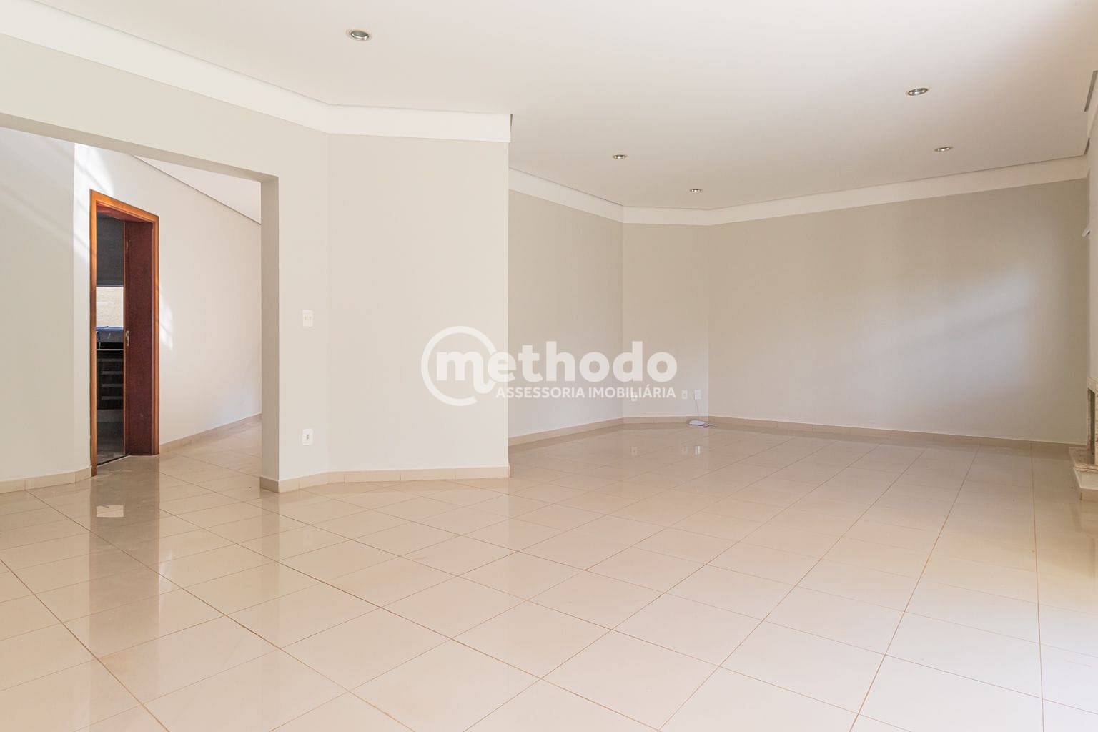 Casa, 5 quartos, 380 m² - Foto 4