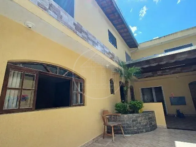 Casa com 200m² 3 quartos e 2 banheiros, à venda, no bairro Jardim Casa Grande em São Paulo