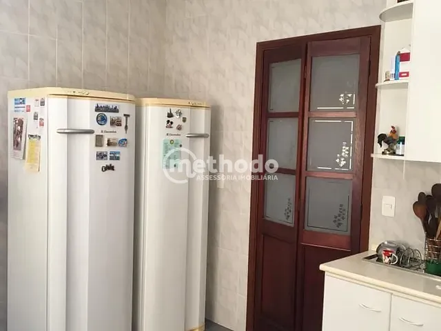 Casa com 215m² 3 quartos e 2 banheiros, à venda, no bairro Jardim Nova Europa em Campinas
