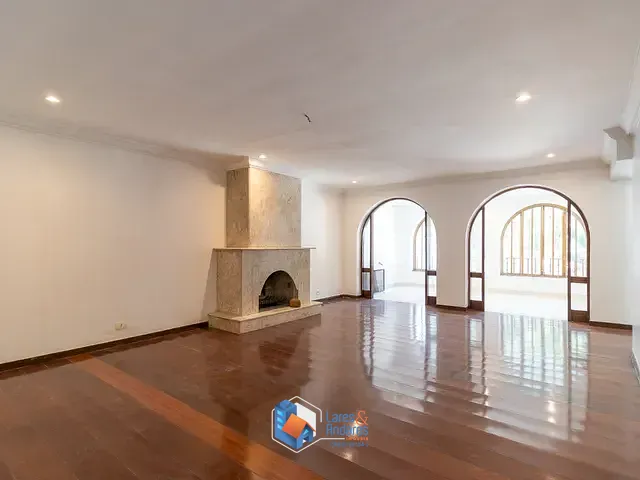 Casa com 390m² 5 quartos e 6 banheiros, à venda, no bairro Jardim Marajoara em São Paulo