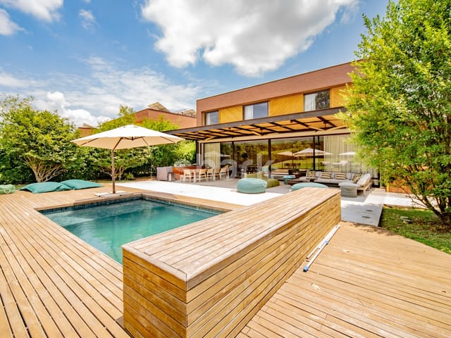 Casa com 2000m² 5 quartos e 7 banheiros, para alugar, no bairro Fazenda Boa Vista I em Porto Feliz
