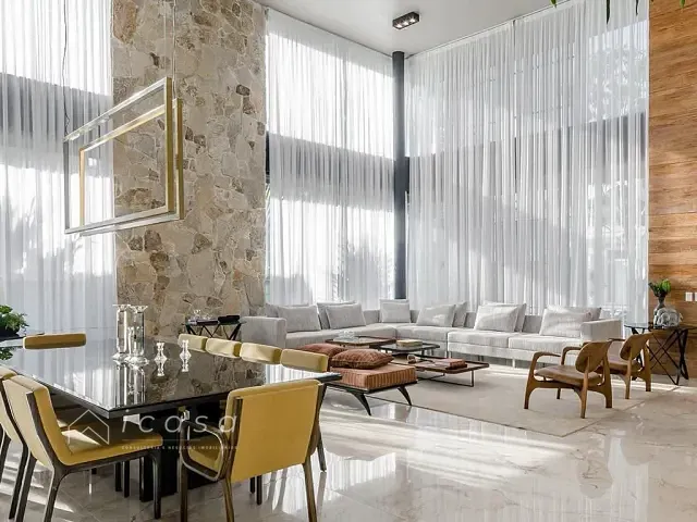 Casa com 1200m² 4 quartos e 7 banheiros, à venda, no bairro Condomínio Chácara Serimbura em São José dos Campos