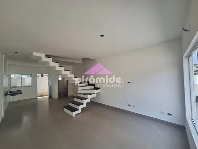 Casa com 72m² 2 quartos e 2 banheiros, à venda, no bairro Massaguaçu em Caraguatatuba