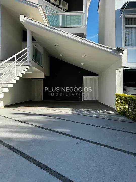 Casa, 3 quartos, 290 m² - Foto 2