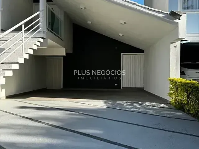 Casa com 300m² 3 quartos e 5 banheiros, à venda, no bairro Parque Residencial Villa dos Inglezes em Sorocaba