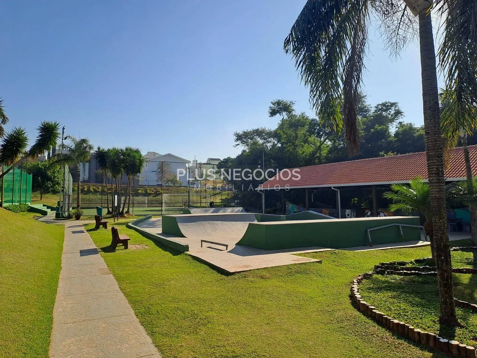 Casa, 3 quartos, 290 m² - Foto 32