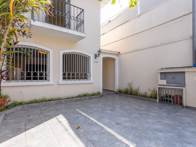 Foto do Casa - Casa tipo para venda em Parque Jabaquara com 3 quartos, sendo 1 suíte, 175m² | Lares e Andares Imóveis