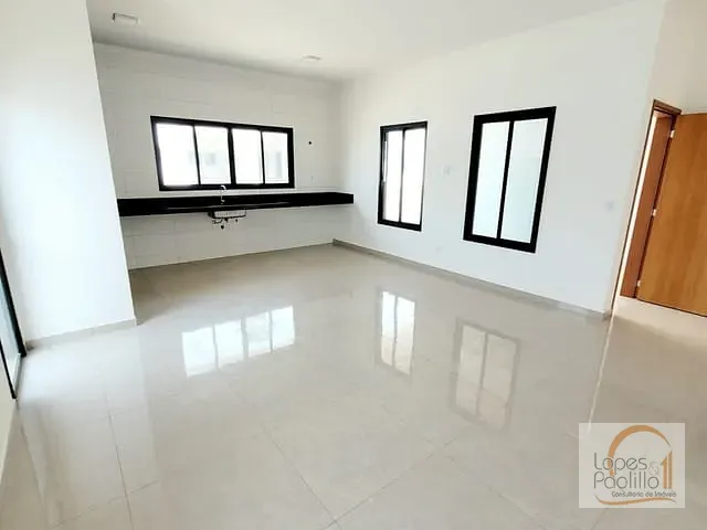 Casa com 111m² 2 quartos e 2 banheiros, para alugar, no bairro Jardim Paraíso da Usina em Atibaia