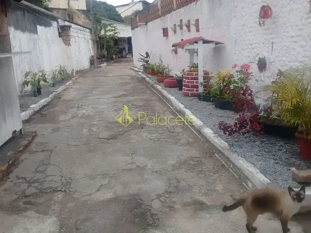 Casa com 775m² 3 quartos e 1 banheiro, à venda, no bairro Bosque da Princesa em Pindamonhangaba
