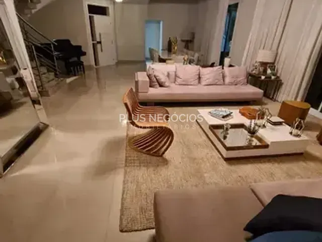 Casa com 636m² 4 quartos e 5 banheiros, à venda, no bairro Parque Residencial Villa dos Inglezes em Sorocaba