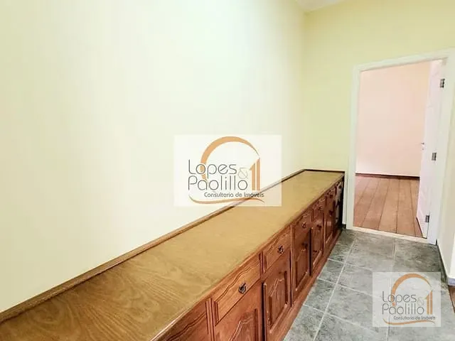 Casa com 800m² 2 quartos e 4 banheiros, para alugar, no bairro Condomínio Flamboyant-B em Atibaia