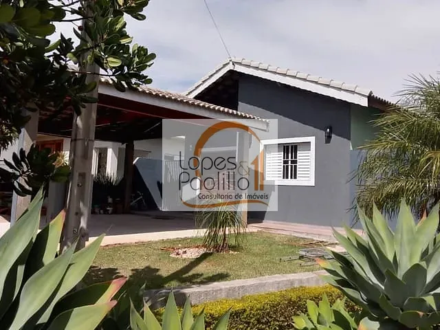 Casa com 330m² 3 quartos e 2 banheiros, à venda ou para alugar, no bairro Condomínio Atibaia Park I em Atibaia