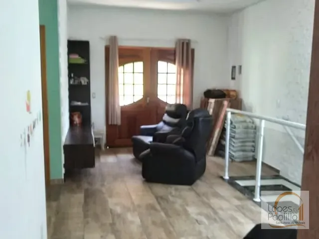 Casa com 330m² 3 quartos e 2 banheiros, à venda ou para alugar, no bairro Condomínio Atibaia Park I em Atibaia