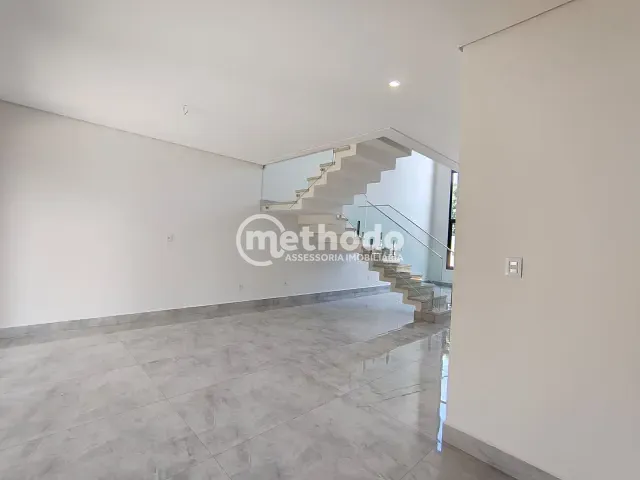 Casa com 250m² 3 quartos e 4 banheiros, à venda, no bairro Parque Ortolândia em Hortolândia