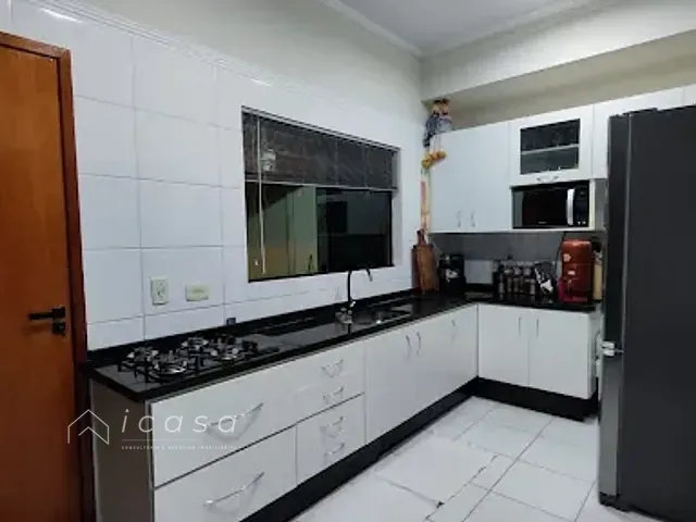 Casa com 158m² 2 quartos e 2 banheiros, à venda, no bairro Jardim Altos de Santana I em Jacareí
