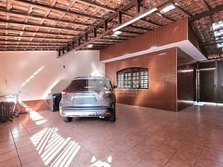 Foto do Casa-Casa tipo para venda em Jardim Santa Adélia com 3 quartos, sendo 1 suíte, 127m²
