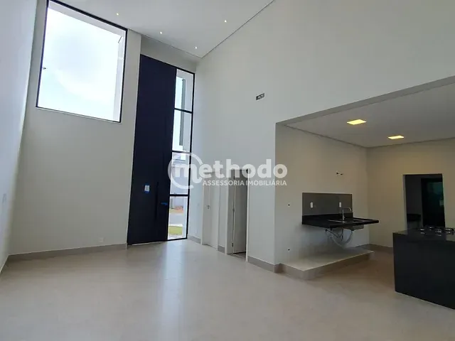 Casa com 301m² 3 quartos e 5 banheiros, à venda, no bairro Roncáglia em Valinhos