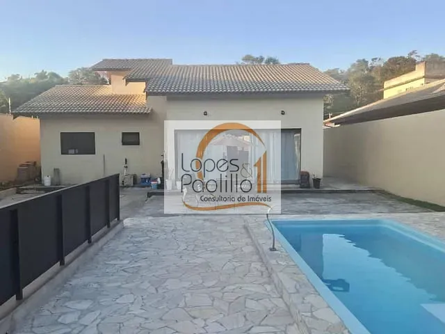 Casa com 512m² 3 quartos e 2 banheiros, à venda, no bairro Parque Residencial Itaguaçu em Atibaia
