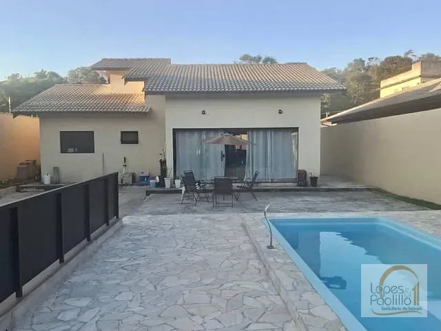 Casa com 512m² 3 quartos e 2 banheiros, à venda, no bairro Parque Residencial Itaguaçu em Atibaia