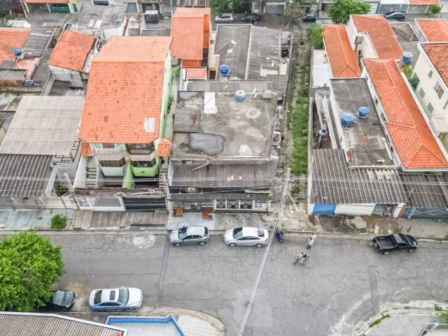 Casa com 337m² 2 quartos e 4 banheiros, à venda, no bairro Jardim Felicidade (Zona Oeste) em São Paulo