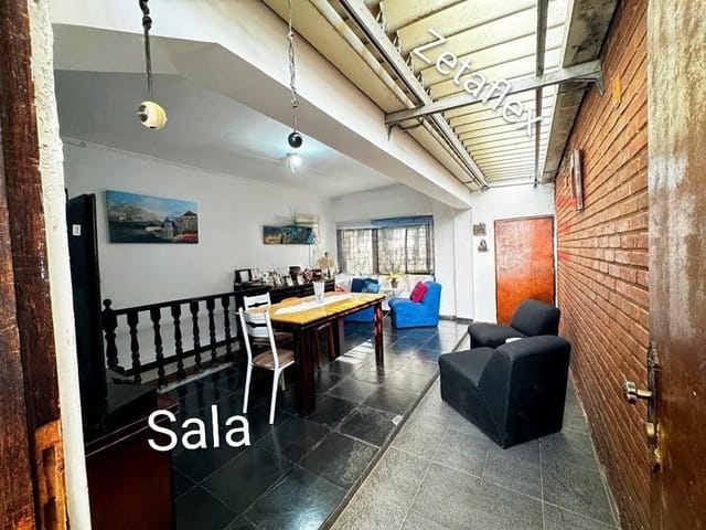 Casa com 200m² 3 quartos e 3 banheiros, à venda, no bairro Vila Mazzei em São Paulo