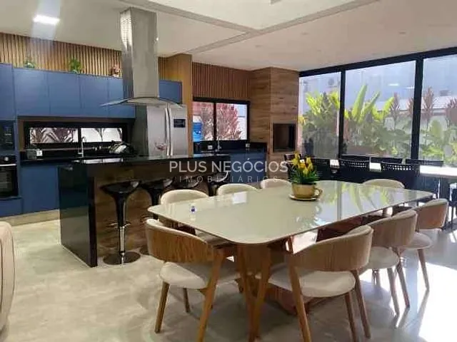 Casa com 400m² 3 quartos e 4 banheiros, à venda, no bairro Parque Campolim em Sorocaba