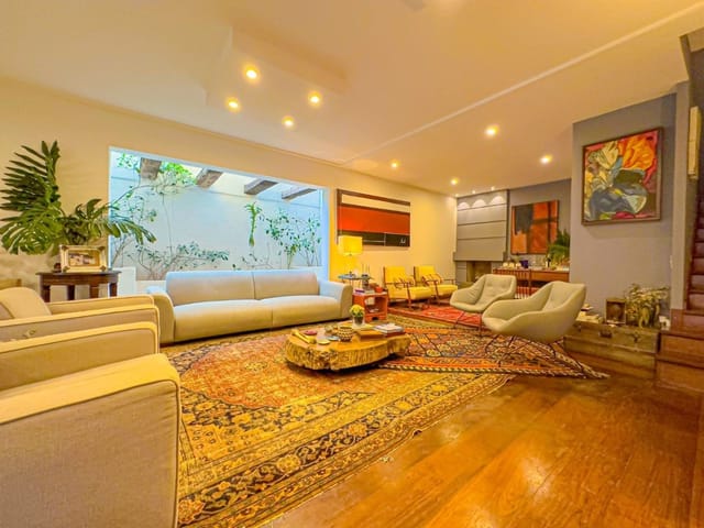 Casa com 400m² 4 quartos e 6 banheiros, à venda, no bairro Alphaville em Santana de Parnaíba