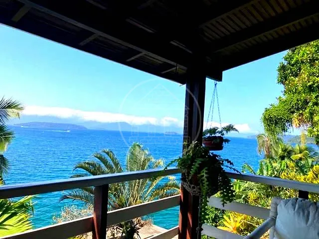 Casa 13 quartos e 13 banheiros, à venda, no bairro Praia Grande em Angra dos Reis