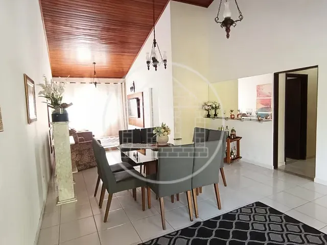 Casa 4 quartos e 2 banheiros, à venda, no bairro Fazenda da Ilha em Embu-Guaçu