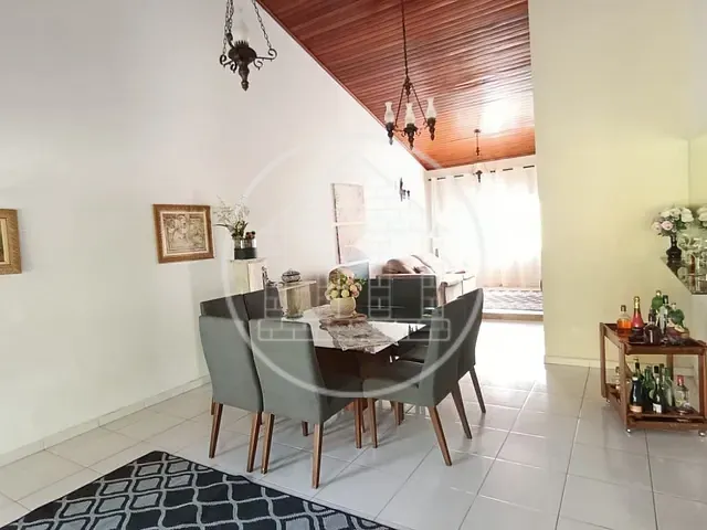 Casa 4 quartos e 2 banheiros, à venda, no bairro Fazenda da Ilha em Embu-Guaçu
