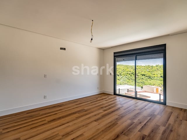 Casa com 420m² 4 quartos e 6 banheiros, à venda, no bairro Cidade Tamboré em Santana de Parnaíba