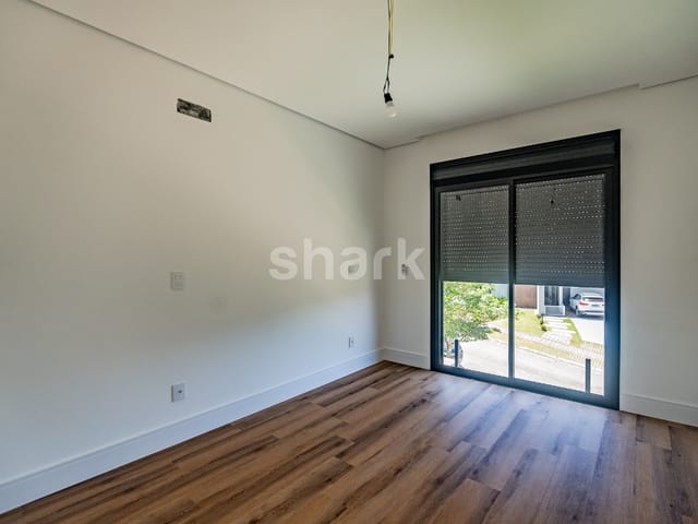 Casa com 420m² 4 quartos e 6 banheiros, à venda, no bairro Cidade Tamboré em Santana de Parnaíba