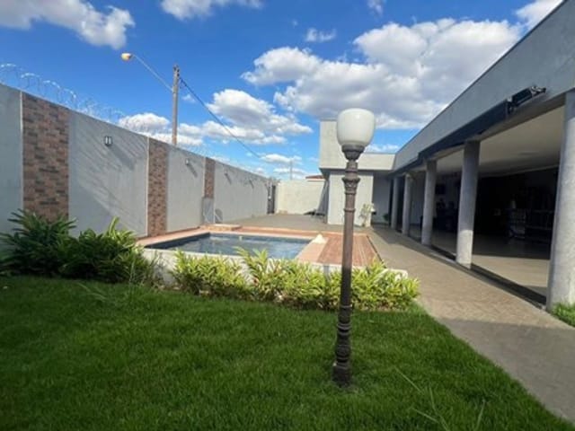 Foto do Casa - Casa tipo para venda em Parque Residencial Cidade Universitária com 2 quartos, 173m² | Lares e Andares Imóveis